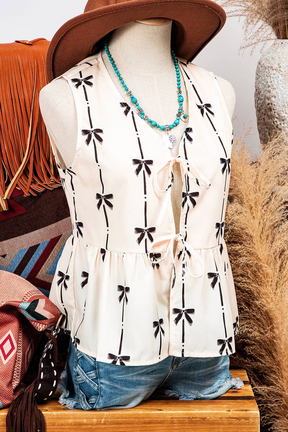 Fashion-W Valentine Bow Printed Tie Closure Ruffled Vest