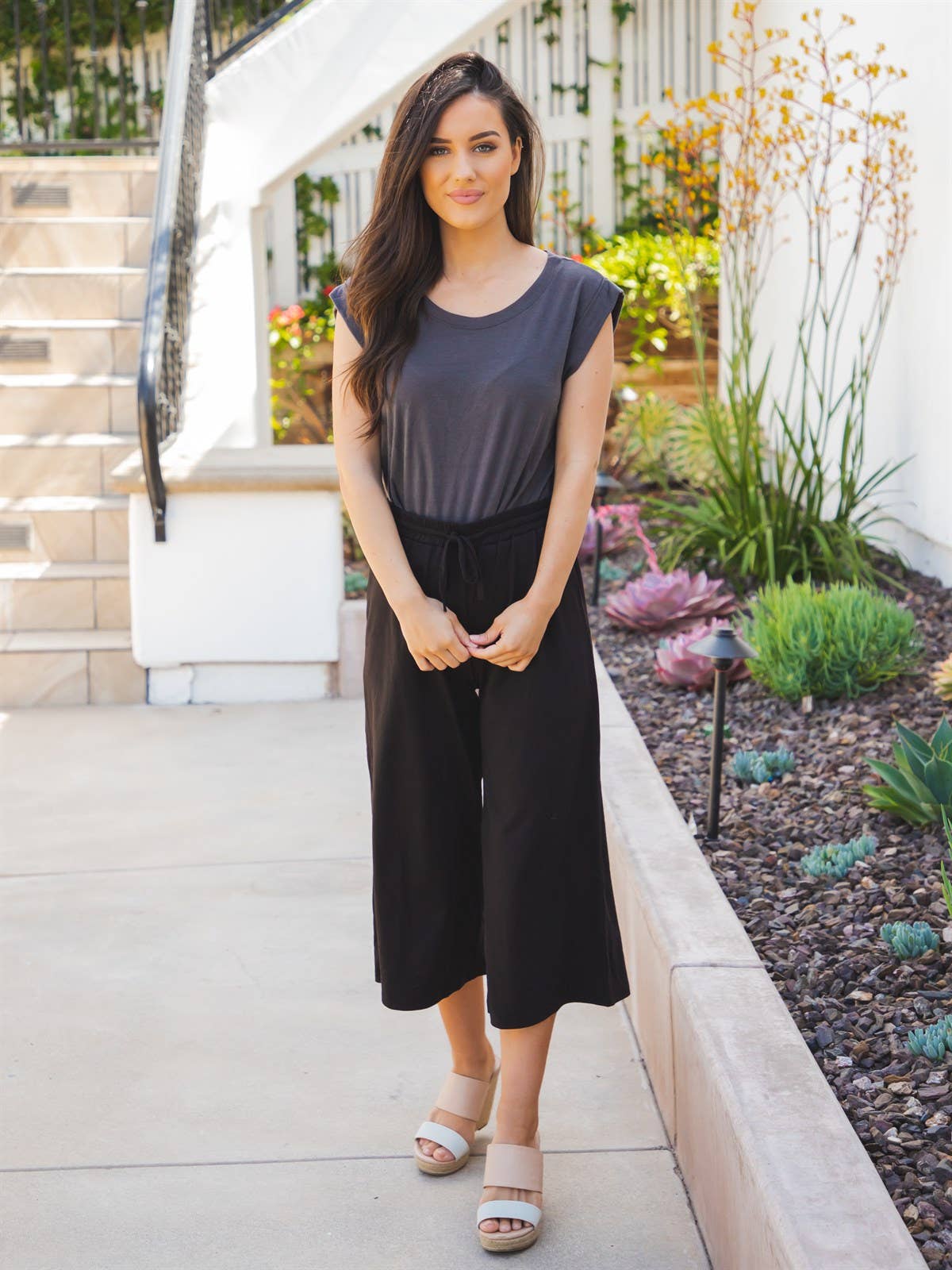 Dove Gaucho Pants: Black