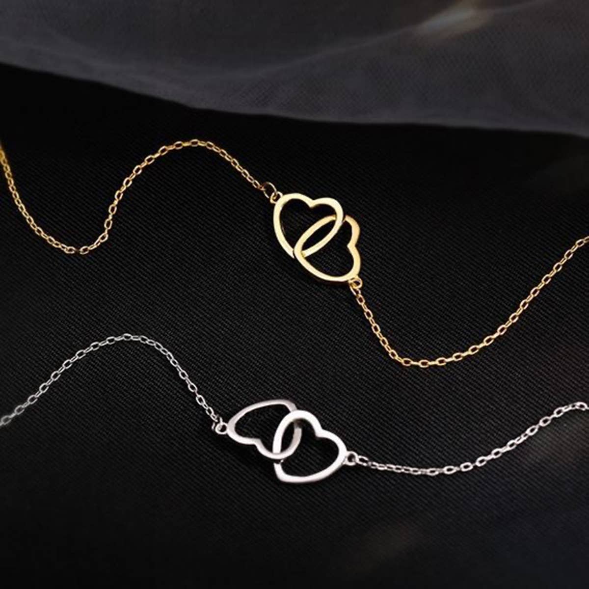 Cold wind design feeling double ring heart clavicle chain: Gold